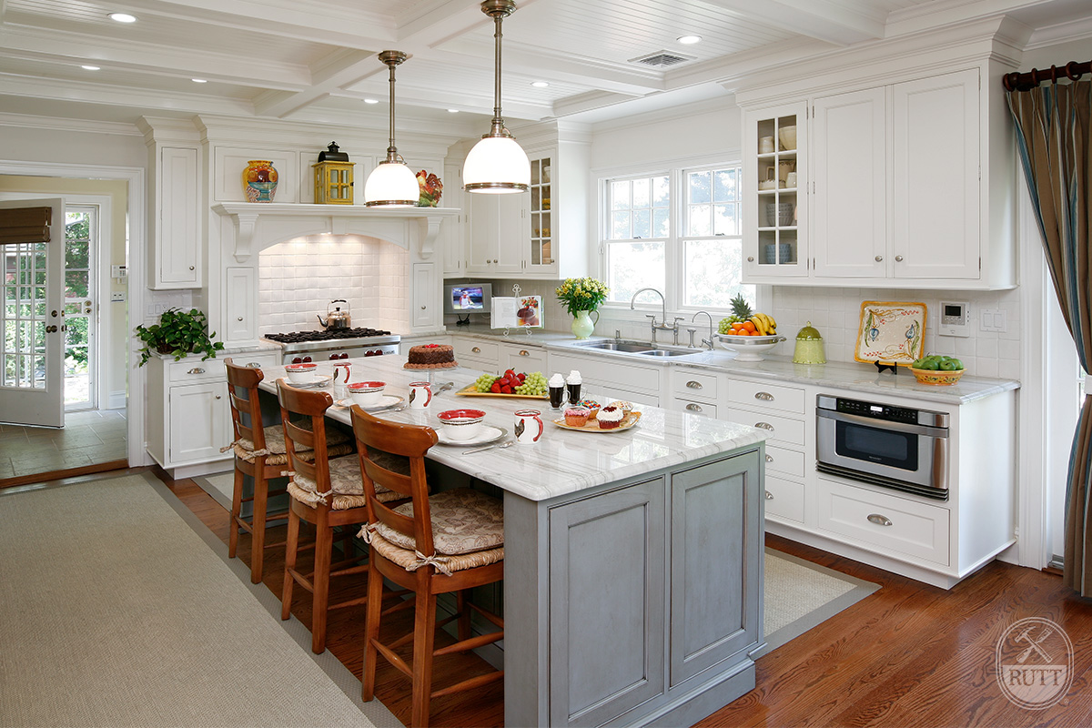 Kitchen Cabinets Long Island Blues | Rutt Quality Cabinetry